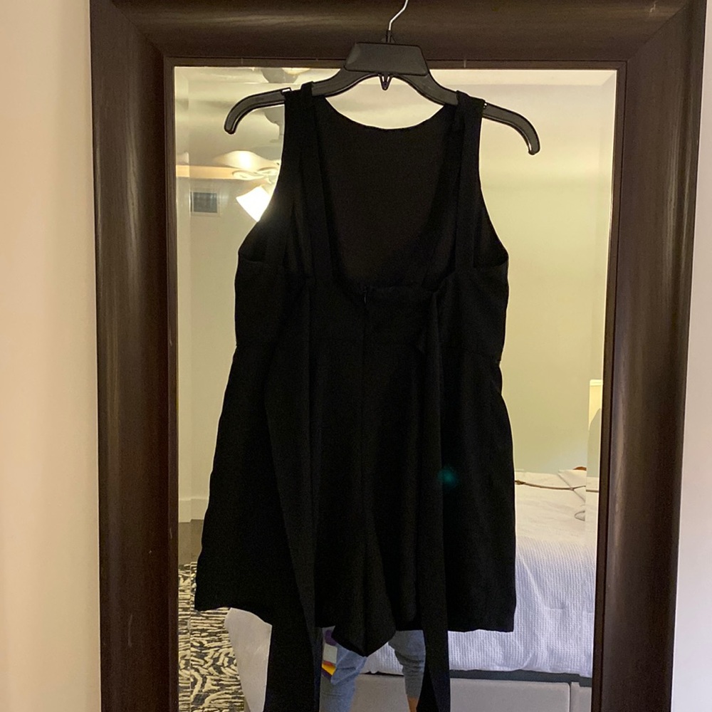 High neck straps romper
